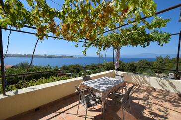 Trerumslägenhet Omisalj, Krk (A-20471-a(