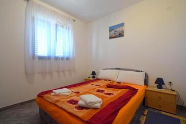 Apartmaji s parkingom Omišalj, Krk - 20472
