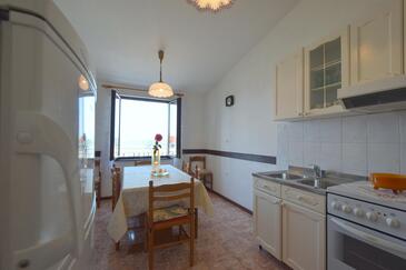 Apartmanok parkolóhellyel Njivice (Krk) - 20474