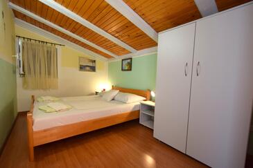 Dvosobni apartma Njivice, Krk (A-20479-a)