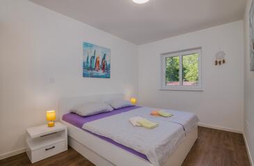 Ferienwohnungen mit Parkplatz Malinska, Krk - 20484