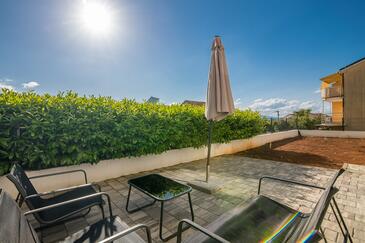 Ferienwohnungen mit Parkplatz Malinska, Krk - 20484