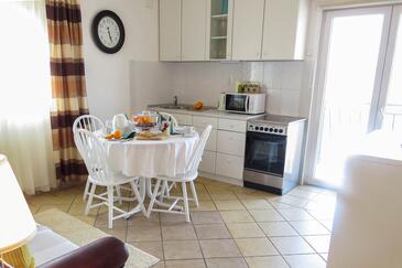 Apartamentos junto al mar Mastrinka, Ciovo - 2049