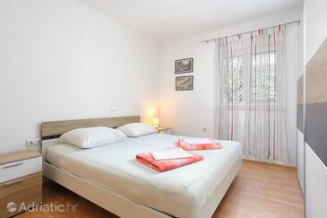 Ferienwohnungen am Meer Balica Rat, Omis - 20494