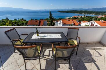 Apartmaji s parkingom Njivice, Krk - 20501 Adriatic.hr