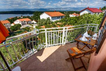 Apartmaji s parkingom Njivice, Krk - 20505