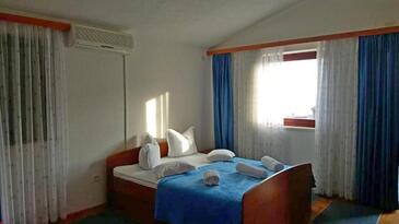 Apartamentos con parking Stobrec, Split - 20510