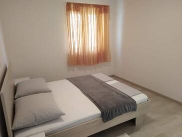 Apartmanok parkolóhellyel Metajna, Pag - 20521