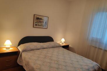 Apartments with swimming pool Mavarštica, Čiovo - 2053