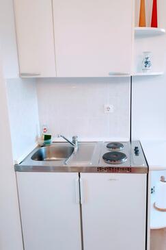 Apartments with swimming pool Mavarštica, Čiovo - 2053