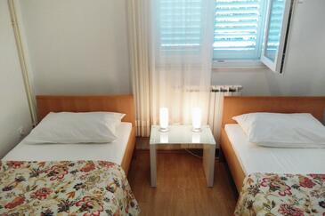 Apartments with swimming pool Mavarštica, Čiovo - 2053