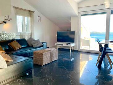 Ház családok részére medencével a tenger mellett Öböl Ljubljeva, Trogir - 20531