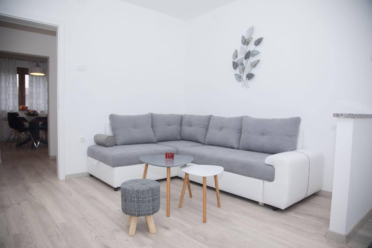Appartamenti con parcheggio Delnice, Gorski kotar - 20534