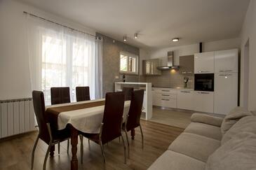 Apartmani s parkingom Rovinj - 20535