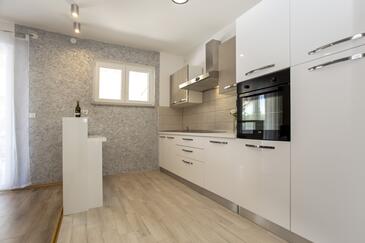 Apartmani s parkingom Rovinj - 20535