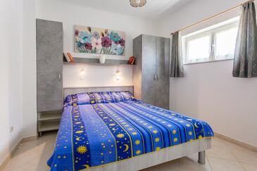 Apartmani s parkingom Njivice, Krk - 20548