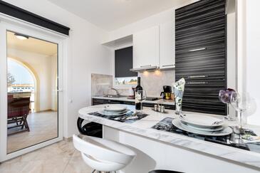 Apartments with parking space Punat, Krk - 20553