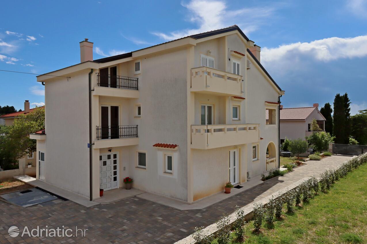 Apartments with parking space Punat, Krk - 20553