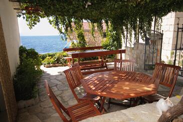 Štirisobna hiša Zaliv Tvrdni Dolac, Hvar (K-2057(