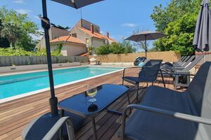 Apartamento para dos personas Kastel Luksic, Kastela (A-20582-b(