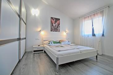 Haus mit Pool für Familien Galizana, Fazana - 20593