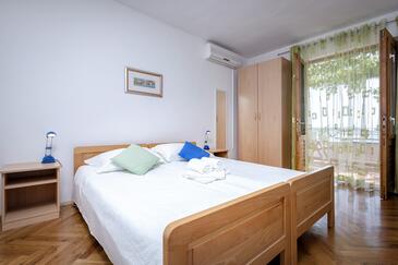 Apartments by the sea Zavala, Hvar - 2061