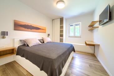 Ferienwohnungen mit Parkplatz Omisalj, Krk - 20622