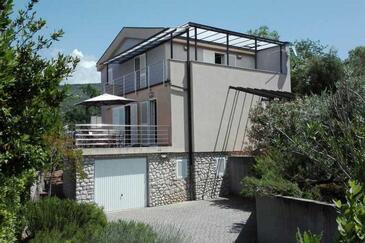 Apartments with terrace Selce, Kvarner