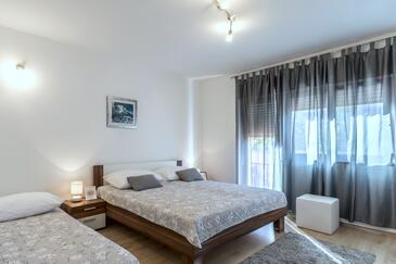 Appartement de trois chambres Kastel Stafilic, Kastela (A-20662-a(