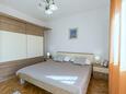 Kaštel Štafilić, Ložnice 2 v ubytování typu apartment, domácí mazlíčci povoleni a WiFi.