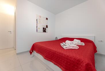 Apartmanok parkolóhellyel Vantacici, Krk - 20665