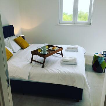 Appartamenti con piscina Kremenici, Veglia - Krk - 20676