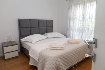 Apartmaji s parkingom Podstrana, Split - 20678