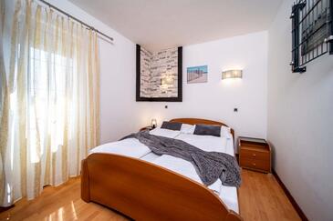 Apartments for families with children Lopar, Rab - 20692