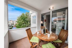 Egyszobás apartman Makarska (A-20700-b(