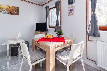 Lejligheder til familier med børn Grabovac, Plitvice - 20709