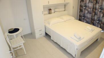 Apartmani s parkingom Promajna, Makarska - 20710