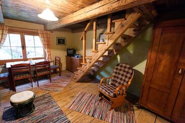 Jasenak, Living room in the apartment, (pet friendly) and WiFi.