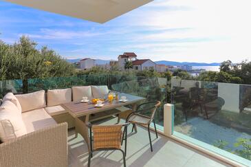 Lejligheder med pool egnet til familier med børn Zaboric, Sibenik - 20728