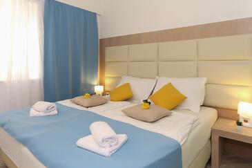 Family-friendly apartments with swimming pool Žaborić, Šibenik - 20728