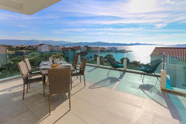 Апартаменты для семьи с бассейном Жаборич - Žaborić, Шибеник - Šibenik - 20728