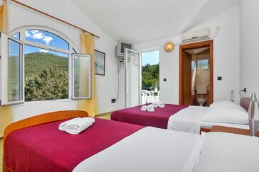 Dvoupokojový apartmán Zátoka Pokrivenik, Hvar (A-2073-b(