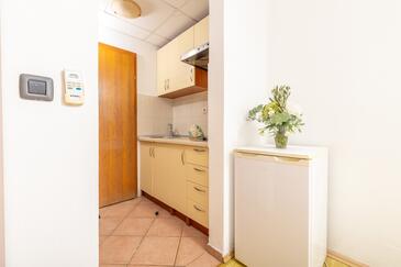 Apartments by the sea Cove Pokrivenik, Hvar - 2073