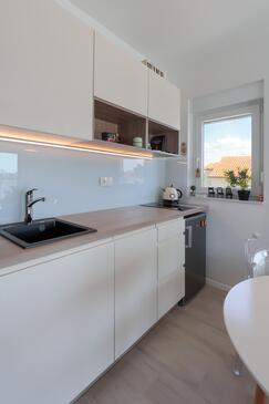 Family-friendly apartments with swimming pool Vrsi - Mulo, Zadar - 20732