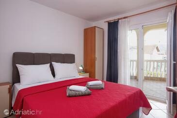 Apartamentos junto al mar Grebastica, Sibenik - 20736