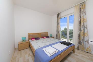 Ferienwohnungen mit Parkplatz Brela, Makarska - 20739