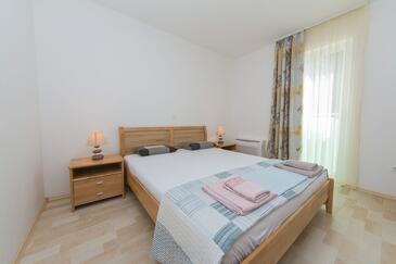 Lägenheter med parkering Brela, Makarska - 20739