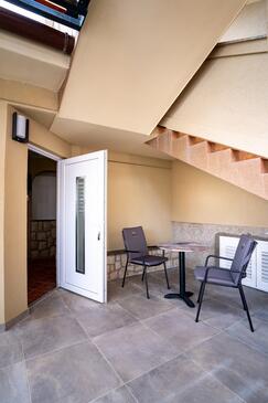 Apartmani za obitelj s djecom Lopar, Rab - 20749