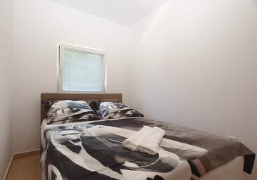 Ház családok részére medencével Peroj, Fazana - 20754