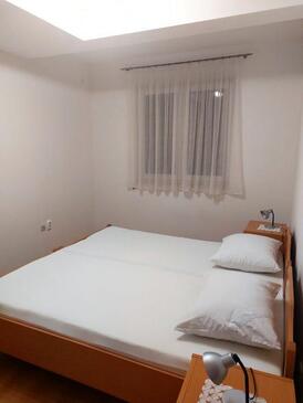 Ferienwohnungen mit Parkplatz Biograd na Moru, Biograd - 20756